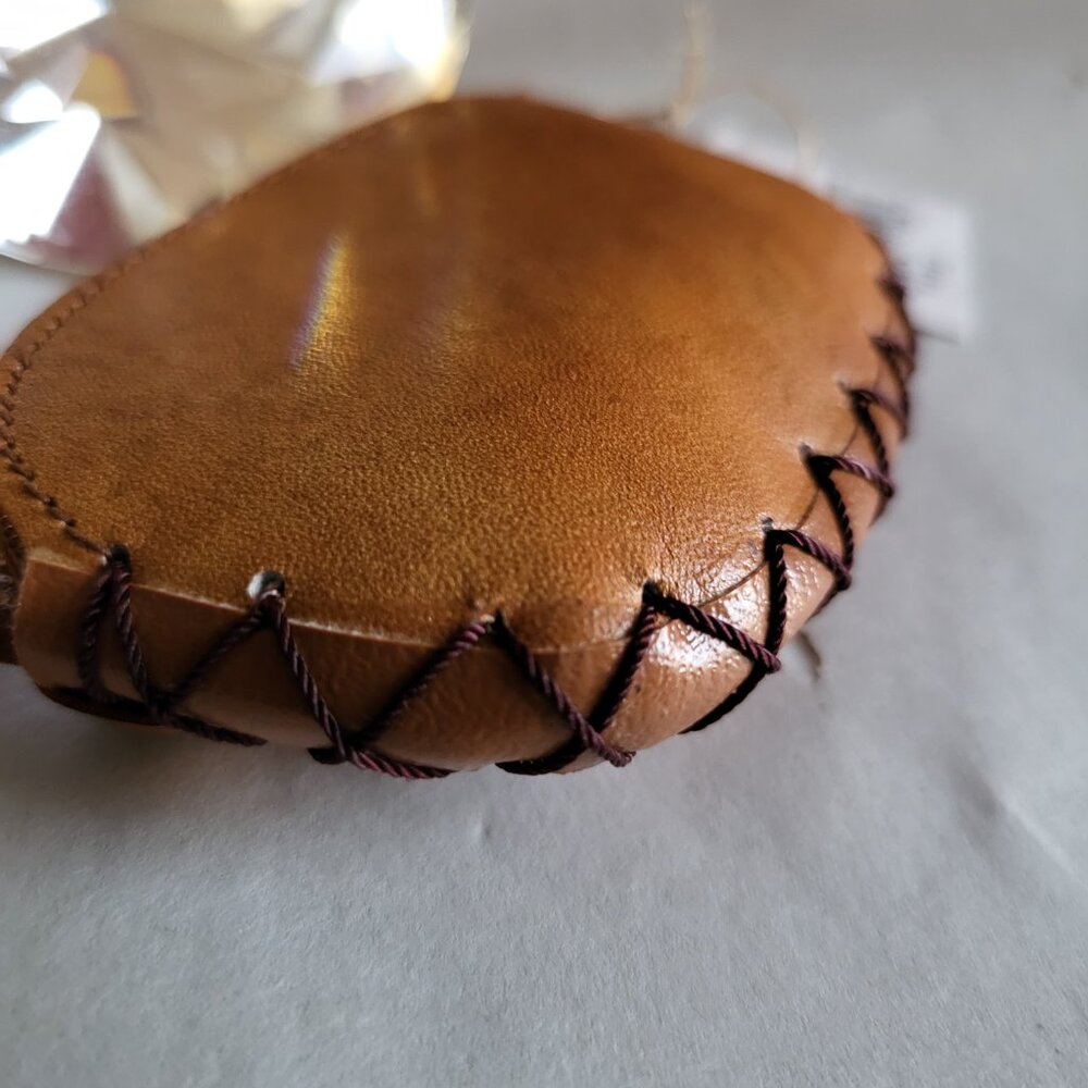 NWT VINTAGE 1970 HANDMADE LEATHER CAT KEYCHAIN COINPURSE - Picture 4 of 6